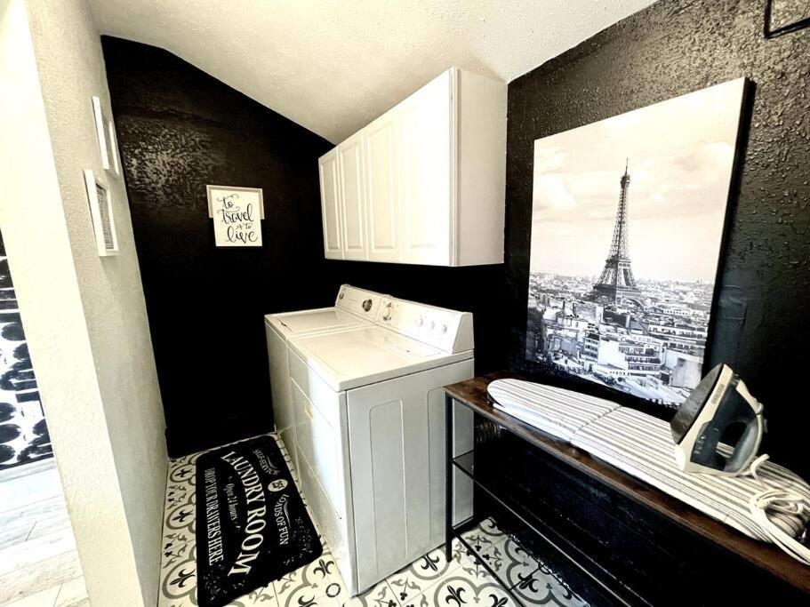 Cozy Sanctuary Minutes From The Bay And Beaches タンパ エクステリア 写真