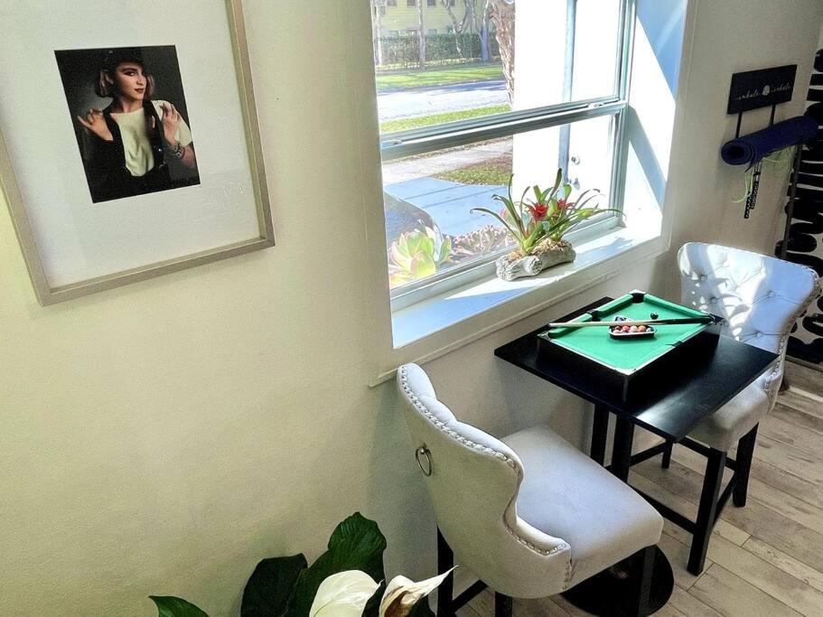 Cozy Sanctuary Minutes From The Bay And Beaches タンパ エクステリア 写真