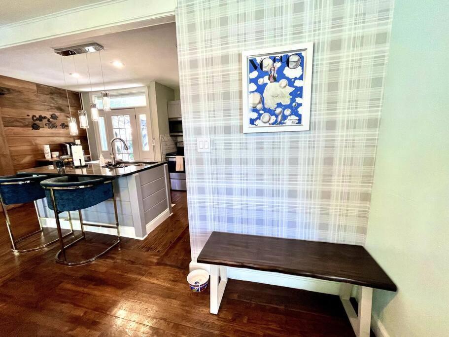 Cozy Sanctuary Minutes From The Bay And Beaches タンパ エクステリア 写真
